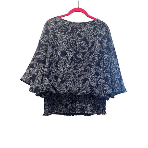 Chaus Women’s Medium Dark Blue blouse white paisley Floral print business casual - Picture 2 of 7